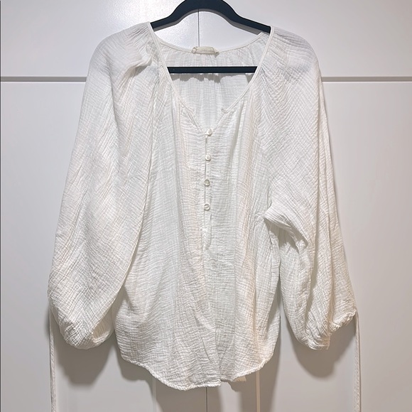 White Women's Blouse - Picture 1 of 3